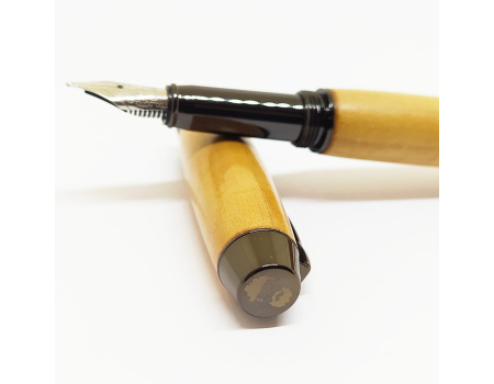 arden_poirier_orange_gun_metal_stylo_artisanal_bois_thilleon_demi_vue